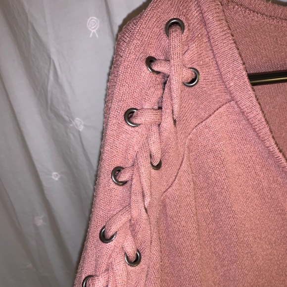 Soft & Sexy AE oversized shirt - Picture 2 of 4